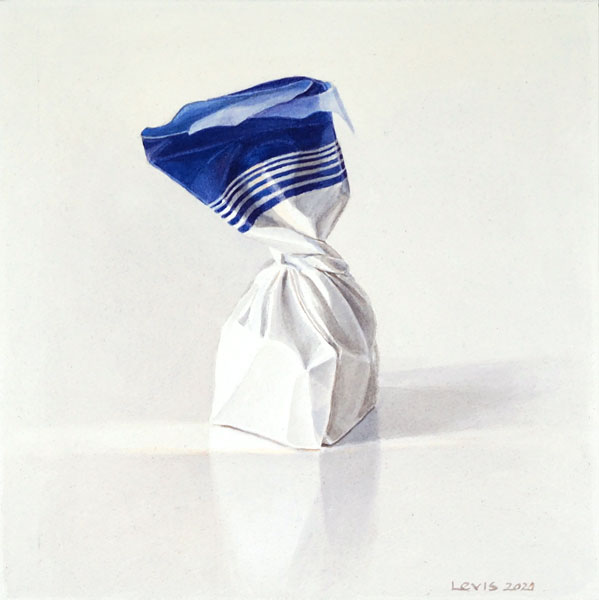 Lamorresi Al Barolo: Schokoladentrüffel mit weißem Papier mit blauen Streifen umwickelt auf weißer Fläche. Aquarell, 34 x 34 cm. Artwork by Petra Levis