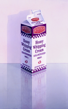 Heavy Whipping Cream: Amerikanischer Sahnekarton auf reflektierender Fläche stehend. Aquarell, 101 x 66 cm. Artwork by Petra Levis